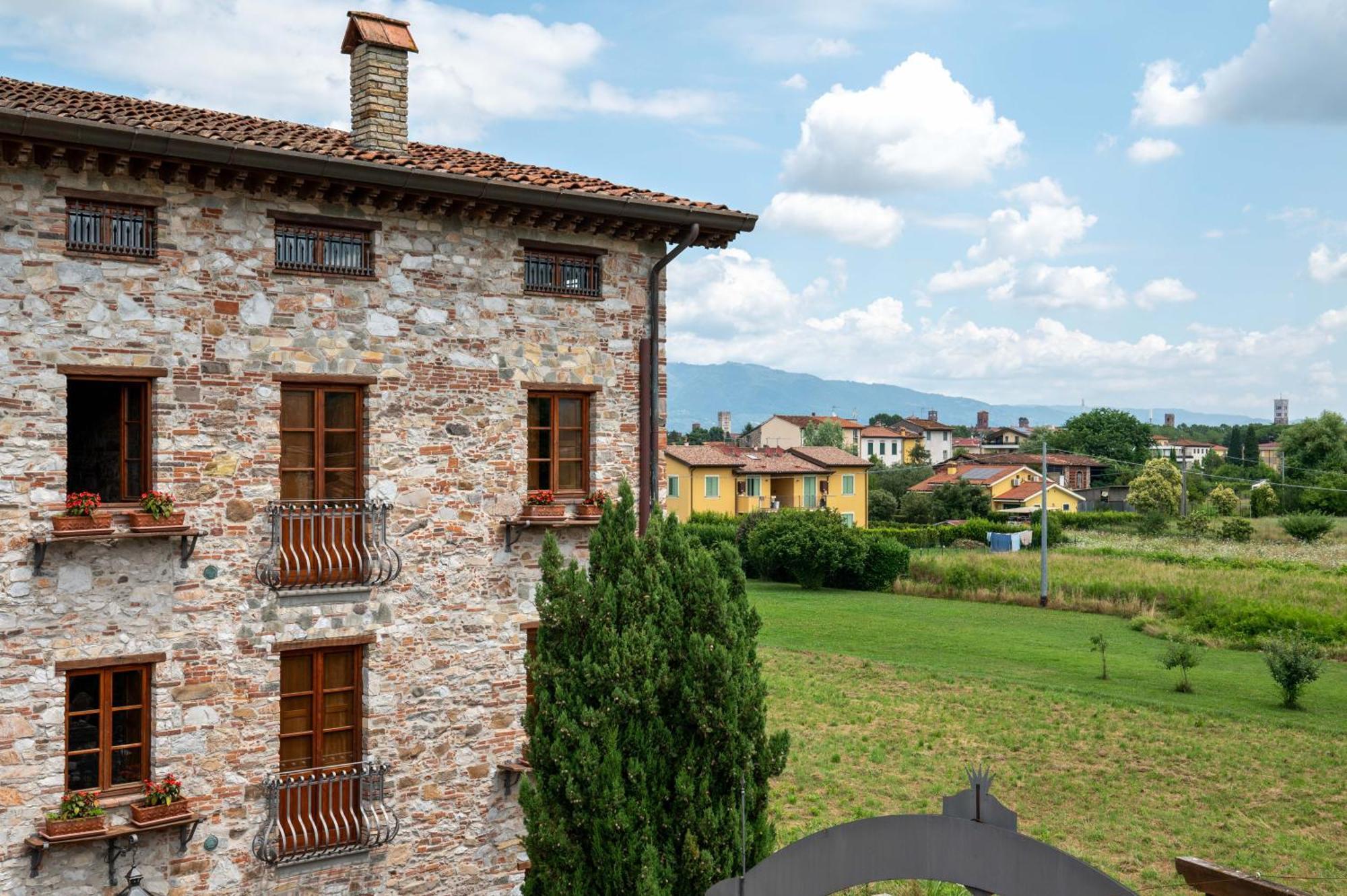 B&B Villa Corte Degli Dei Lucca Exterior photo